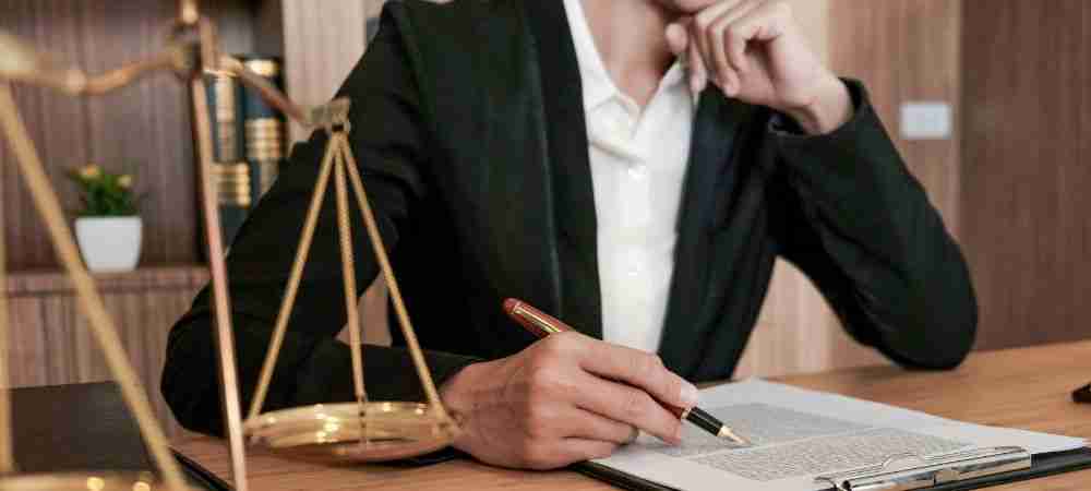 hiring auto injury lawyers in houston